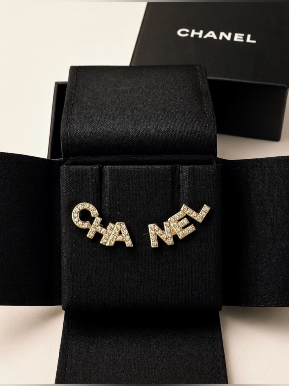 Chanel Cha Nel Stud Earrings EUC